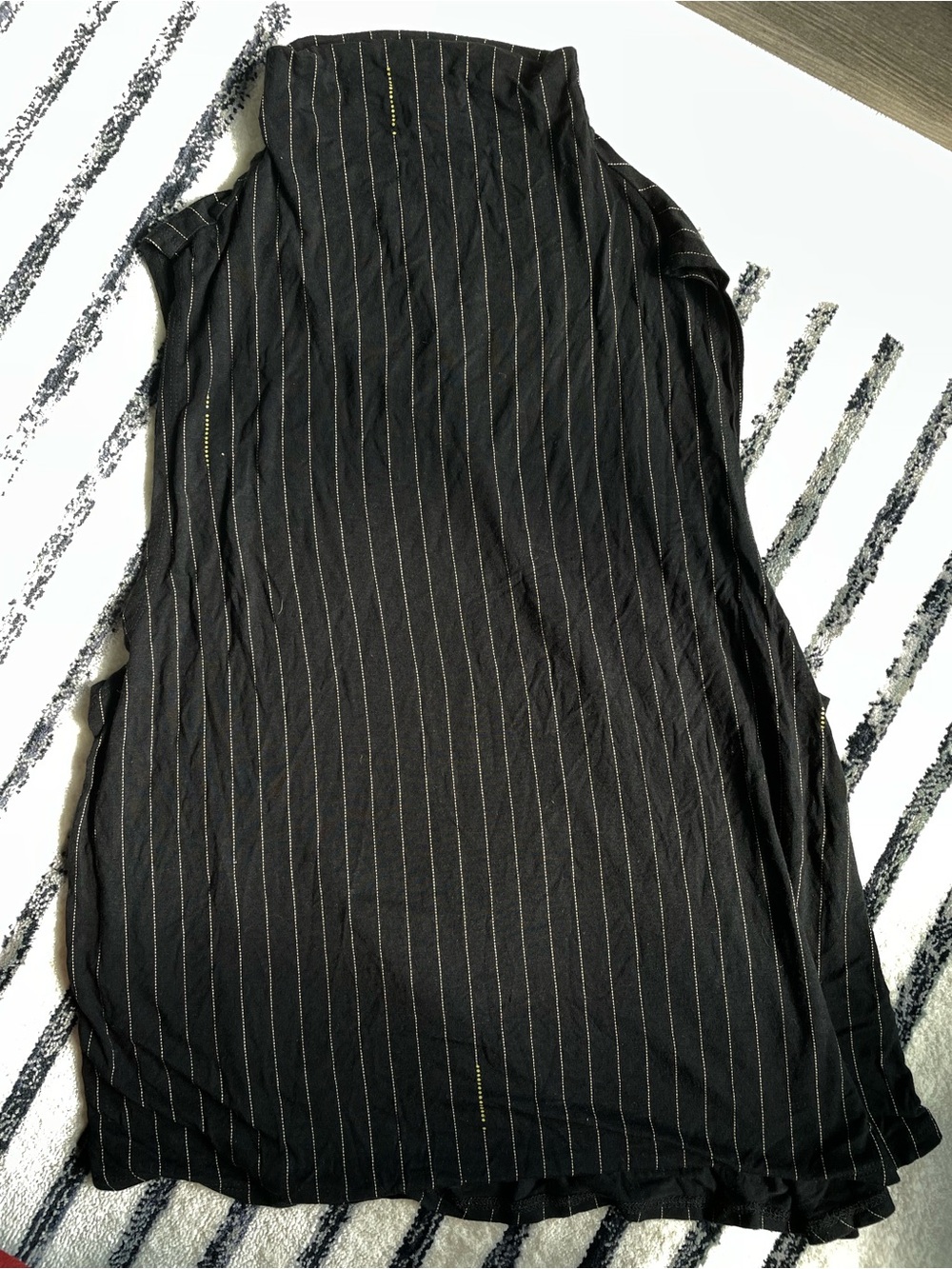 Aritzia Sleeveless Black Pinstripe Women's Top